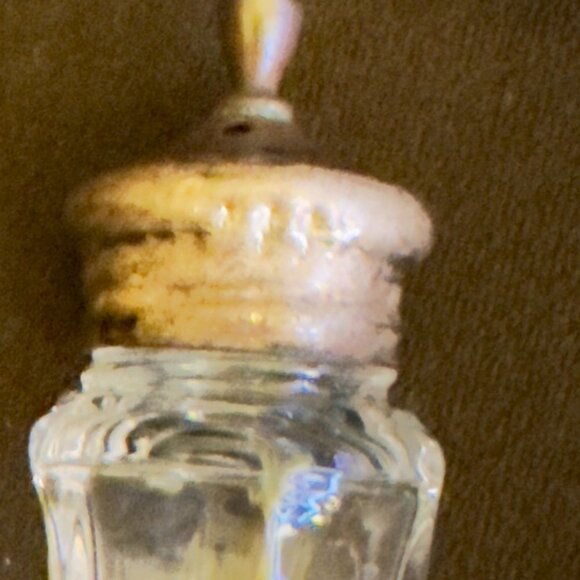 Vintage Salt Pepper Shaker Set FLAW DENTED CAP - Picture 14 of 14